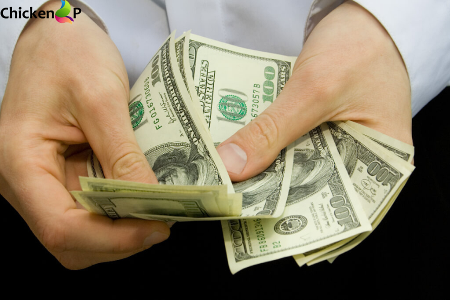 how do bail bondsman make money​
