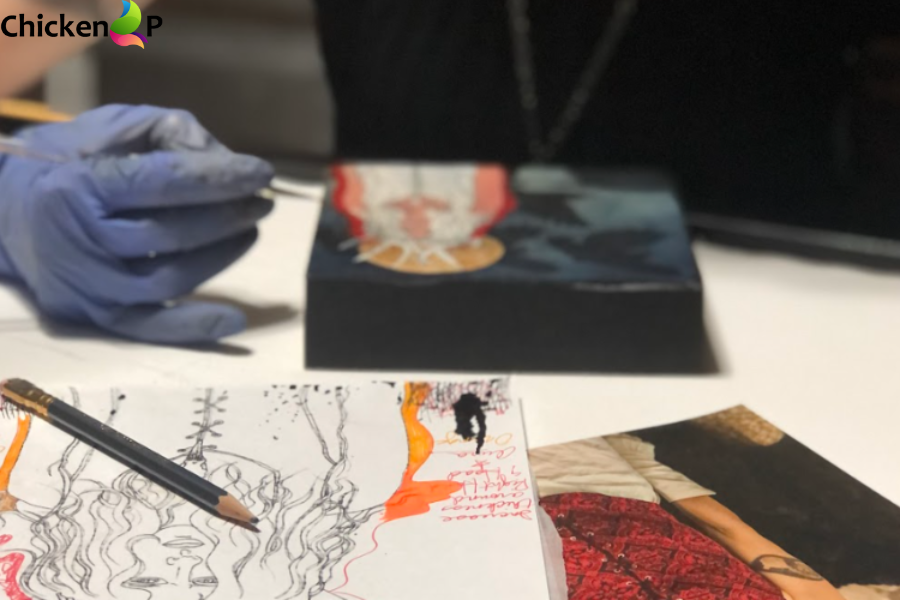 do artist make more money on albums or clothing